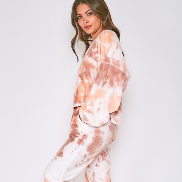 White/peach & Brown Tie Dye V-Neck Crop Top - Picture 4 of 13